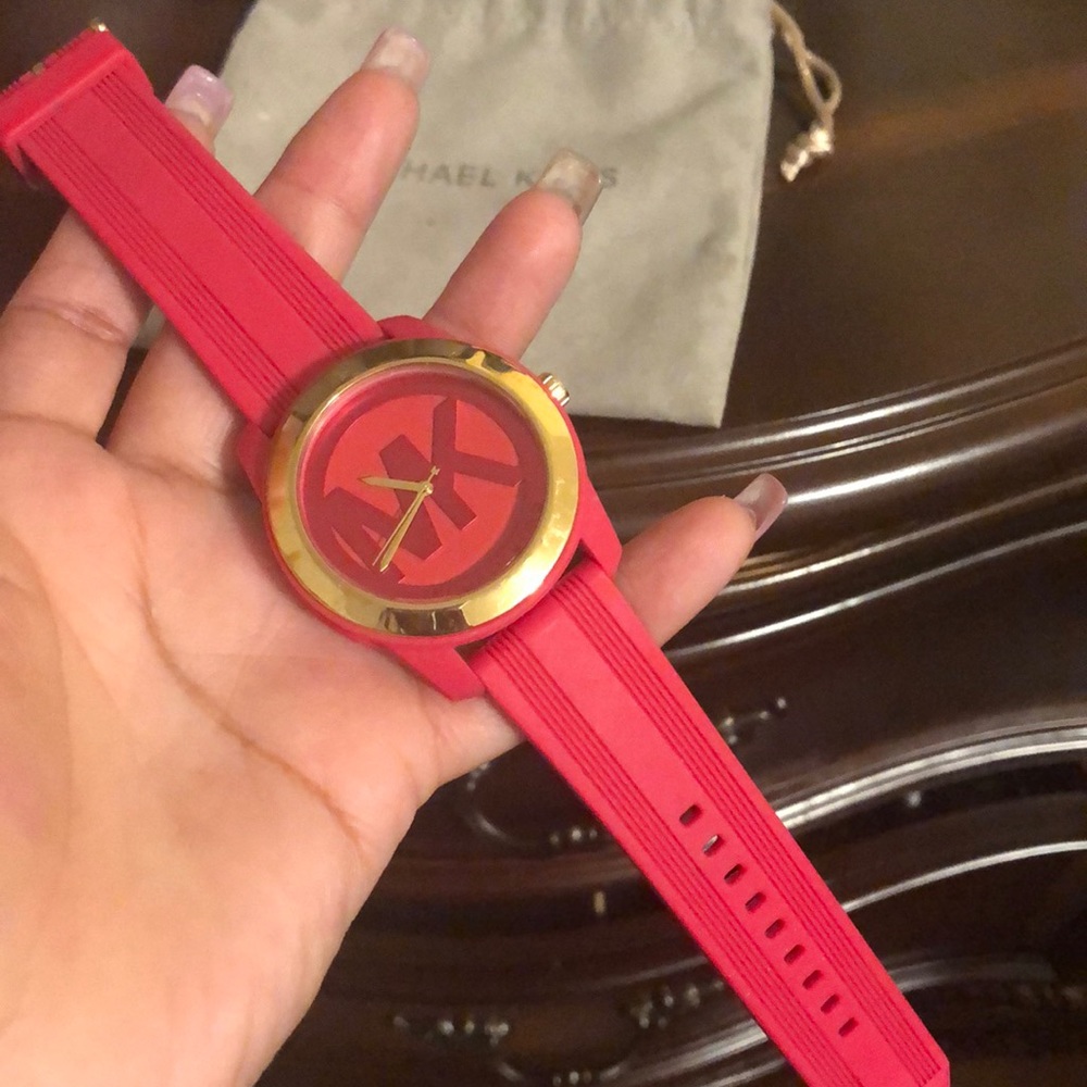 Watch - Picture 3 of 3